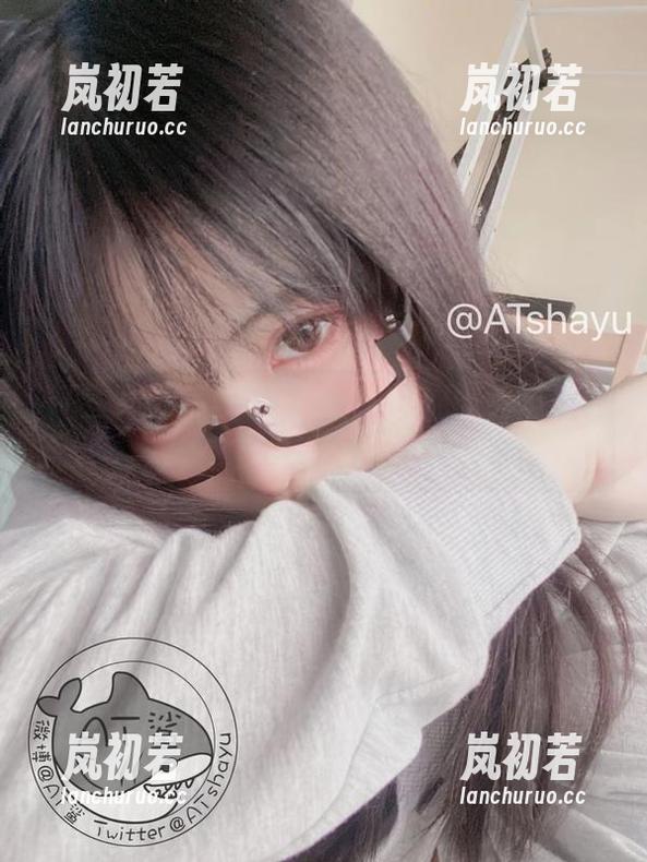 AT鲨 AT鲨女王全套写真闪亮登场,快来下载,感受摄影的魅力!