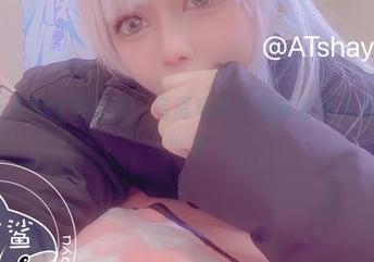 AT鲨妻子的秘密盛宴，高清写真下载带你进入她的内心世界