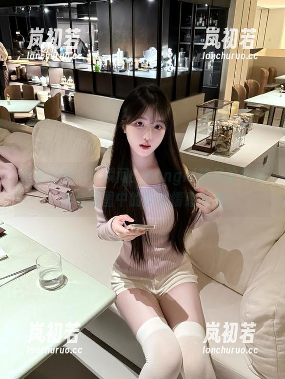 Bangni邦尼 尾张的每一个瞬间:Bangni邦尼的作品集与原图中的那些情感真相