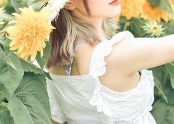 ElyEE子夏日写真：最新图库让你感受无尽的夏日魅力！