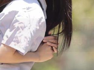 Feilin嗲囡囡 – 王婉悠Queen的校服写真：记录校园生活的温馨与美好图片特辑