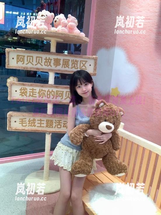 Feilin嗲囡囡-章芃芃 Feilin嗲囡囡 - 章芃芃粉色写真集上线!清新原图让你心情瞬间UP!