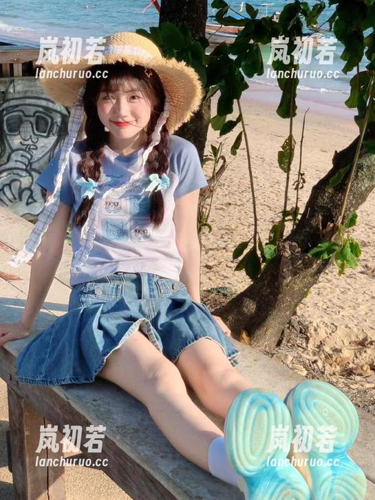 Feilin嗲囡囡-苏可er Feilin嗲囡囡 - 全新苏可er美腿作品合集:瞬间捕捉她的魅力与灵动