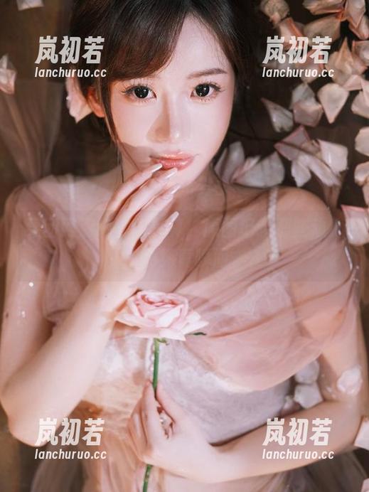 GIRLT果团网 果团网清纯尤物写真,原图记录那些动人的纯真瞬间