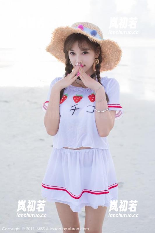 IMiss爱蜜社-若彤boomboom IMiss爱蜜社 - 若彤boomboom的礼服:无圣光下的图片故事,展现优雅与个性的融合