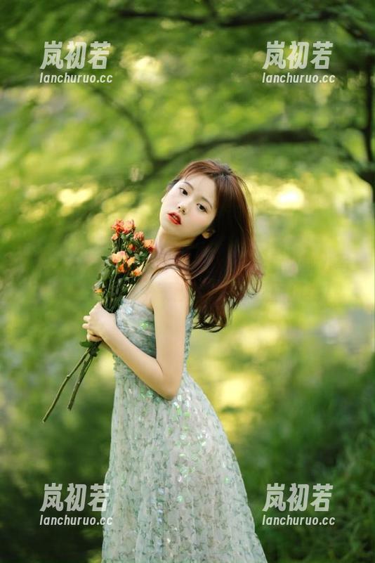 IMiss爱蜜社-萌琪琪Irene IMiss爱蜜社 - 萌琪琪Irene清纯魅力写真原图来袭,探索她的独特套图风格!