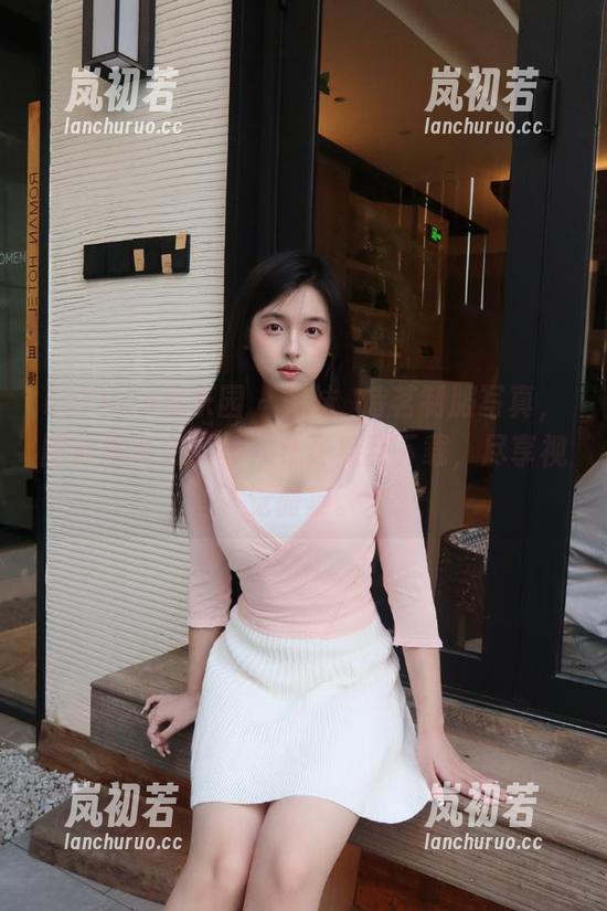 LeYuan星乐园 - 鬼妹係诗茗制服写真，图库内精彩纷呈，允许免费下载，尽享视觉盛宴。