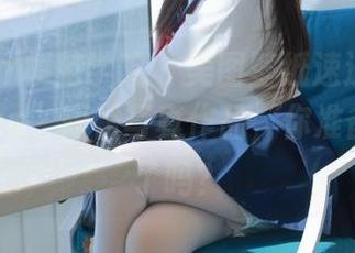 MFStar模范学院 – 美图壁纸速递：“久久Aimee”短裙写真作品，你准备好疯迷了吗？
