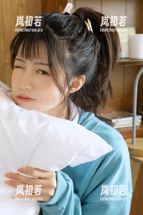MFStar模范学院 - 夏玲蔓的办公室图册：不一样的职业女性风格展示