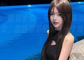 MFStar模范学院 – 在线探寻草莓兔兔的御姐魅力，原图展示她的每一个动人瞬间！