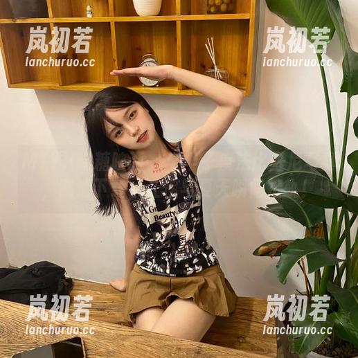 MTYH喵糖映画-半半子 MTYH喵糖映画 - 半半子魔法比基尼写真,高清下载,让你与夏天瞬间接轨!
