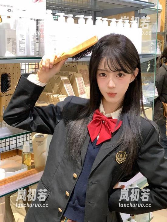 MiStar魅妍社-Manuela玛鲁娜 MiStar魅妍社 - 透视自然之美,Manuela玛鲁娜户外私拍美图的动人瞬间等你来赏析