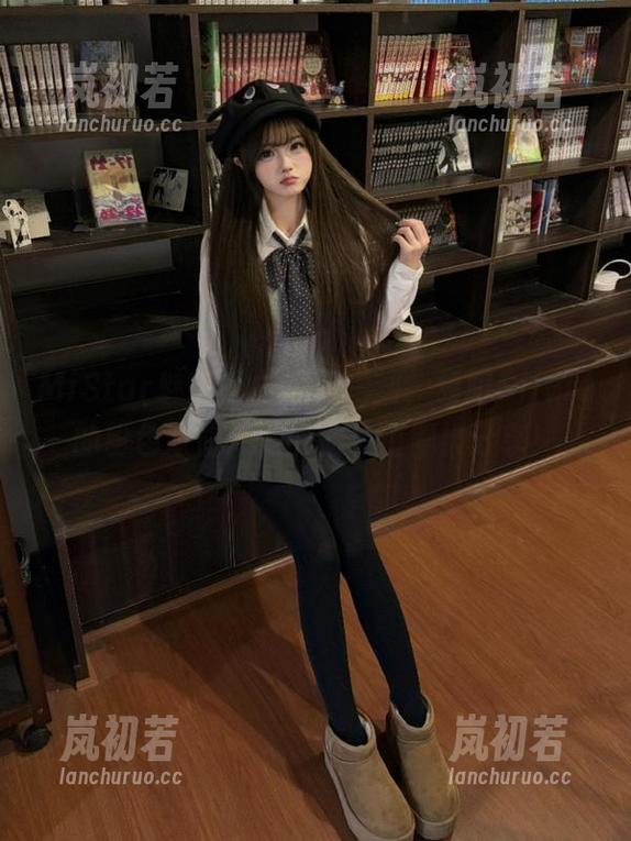 MiStar魅妍社-易阳Silvia MiStar魅妍社 - 轻松一刻,易阳Silvia的粉色欢愉,他的图集值得被分享!