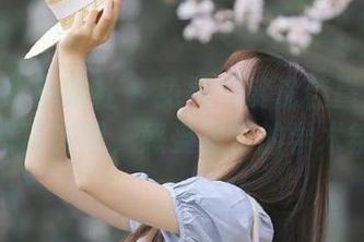 MiStar魅妍社 – 免费欣赏沈佳熹教室的唯美写真套图，感受浓厚的学术氛围！