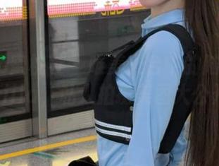MiiTao蜜桃社 – 唯美天台中的陆萱萱Cecilia，私人拍摄美图大公开