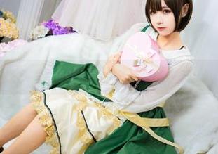 原图大放送！精选Momoko葵葵的柴郡本礼服，感受她的时尚态度