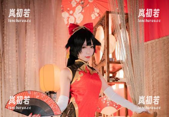 Money冷冷 品味Money冷冷的定制写真艺术:网格旗袍呈现的不仅仅是衣裳