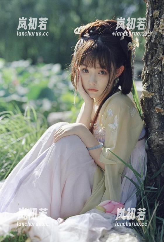 MyGirl美媛馆 - Cris_卓娅祺天台写真精品资源，高清展现青春的无尽可能与绚烂