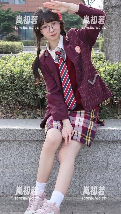 MyGirl美媛馆 - 探索toro羽住的短裤写真图册：尽情展现青春活力与时尚魅力！