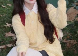 MyGirl美媛馆 – 伊雨蔓Fiona黑丝写真再度更新，跟着最新图片一起领略她的惊艳时刻！
