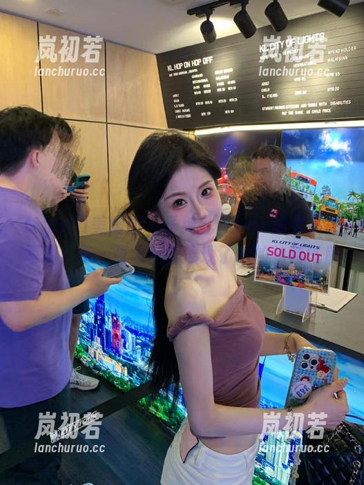 MyGirl美媛馆-子纯儿Annie MyGirl美媛馆 - 子纯儿Annie睡衣系列写真:每一张原图都展现了她的独特气质