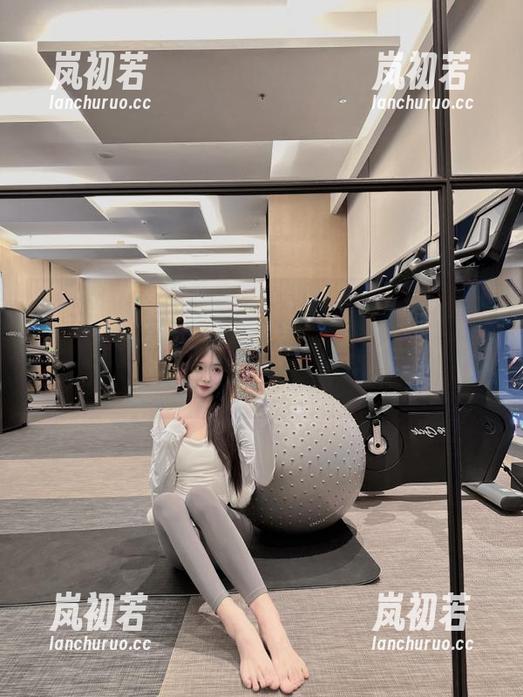 体验MyuA(뮤아)的DJAWA-女仆公馆作品集：可爱与时尚的分享，让你沉醉其中！