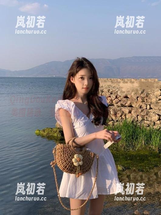 QingDouKe青豆客-谭晓彤 QingDouKe青豆客 - 谭晓彤兔女郎系列美图精选,绽放出少女心的轻盈与梦幻!