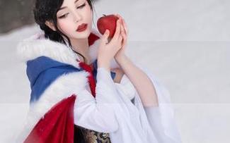 探索Sayathefox魅魔的迷人魅力，精美写真照片合集助你领略她的风采！