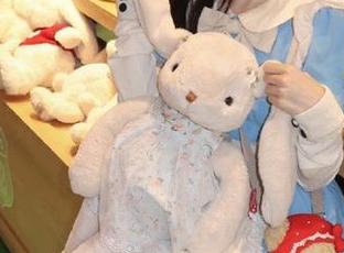 TouTiao头条女神 – 快来欣赏杨漫妮baby穿连衣裙的清新写真图片，宛如夏日微风！