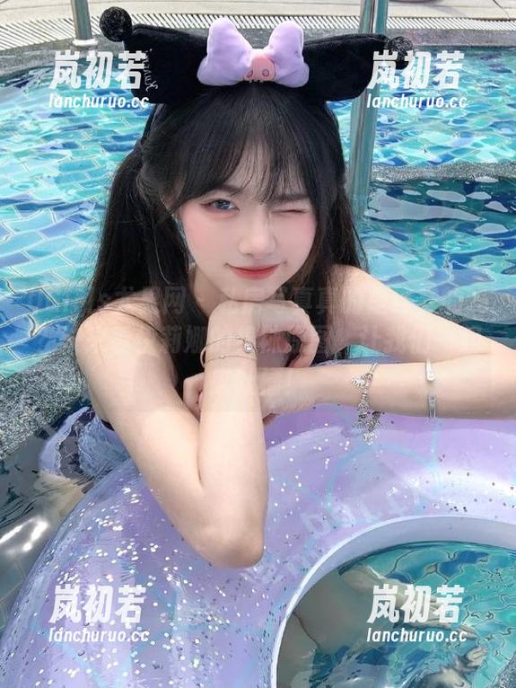 UGirls尤果网-伊莉娜 UGirls尤果网 - 私房写真真的是这样的吗?快来看伊莉娜的棉袜原图,让我们一起来吐槽!