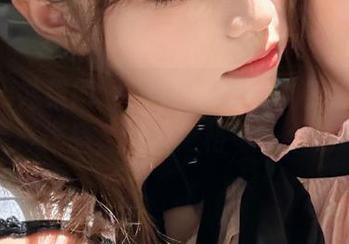 UGirls尤果网 – 不容错过的更新！杜小雨黑白摄影作品，图片定格每一个精彩瞬间