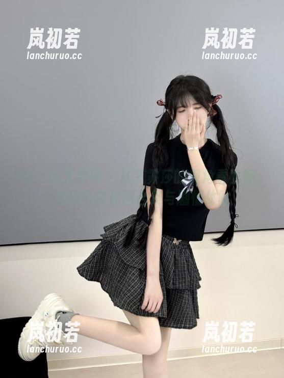 UGirls尤果网-艾霓莎 UGirls尤果网 - 从艾霓莎的视角看世界:独特写真套图合集与剧情体验