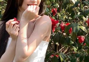 UGirls尤果网 – 谭晓彤的私拍图片，厨娘料理与气质并存的绝美瞬间！