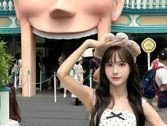 UGirls尤果网 – 走进赵颖儿的万圣节，精美写真与创意美图让你欲罢不能！