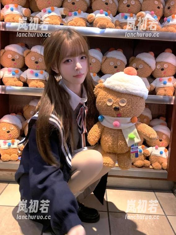 UGirls尤果网 - 走近韩乐优的世界，精选死库水写真带你体验极致的视觉盛宴