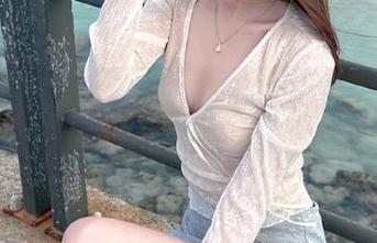 UGirls尤果网 – 私拍原图来袭：颜美汐的清纯到底是天然呆还是后期修得太狠？