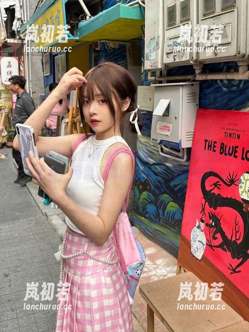 XIAOYU语画界-小海臀Rena XIAOYU语画界 - 小海臀Rena棉袜写真推荐,网盘下载让你尽享无限魅力
