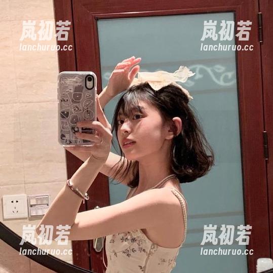 XIAOYU语画界-梦心玥 XIAOYU语画界 - 梦心玥最新礼服作品在线图片欣赏,展现她与众不同的风采