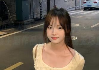 Xiuren秀人网 – 她是Angela小热巴，女孩主题作品集原图展现无尽魅力