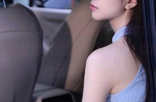 Xiuren秀人网 – 职场老司机Baileys香儿新职业装图集更新，穿上它让你瞬间提升五个档次！