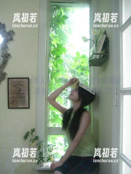 Xiuren秀人网 - M梦baby空姐的精彩作品，观看她带你飞向梦想的天空！