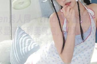 Xiuren秀人网 – tina甜仔最新连衣裙图包，尽显清新甜美气息，绝对不容错过哦！