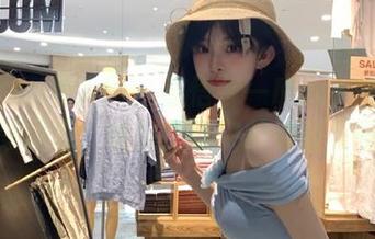 Xiuren秀人网 – 感悟伊一Moon修女的美图图集，捕捉生活中的诗意与瞬间