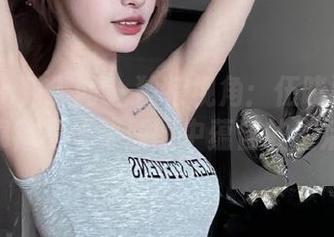 Xiuren秀人网 – 独特视角：伍晓丽Shirley棉袜写真集原图中蕴含的生活哲学
