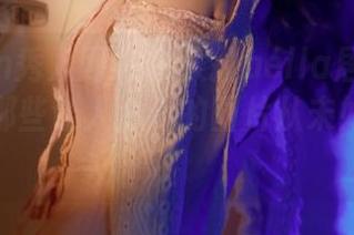 Xiuren秀人网 – 余贝拉bella居家写真更新：那些让人心动的图片从未如此动人！