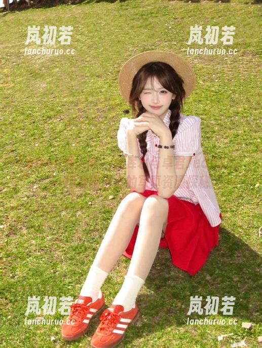 Xiuren秀人网 - 死库水与卓君Jeanes：一场视觉盛宴的写真资源探秘