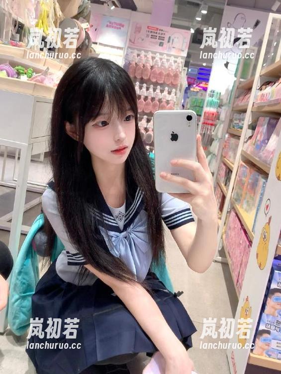 Xiuren秀人网-卓芷伊EricA Xiuren秀人网 - 卓越的旗袍艺术:卓芷伊EricA高清合集,重温经典魅力