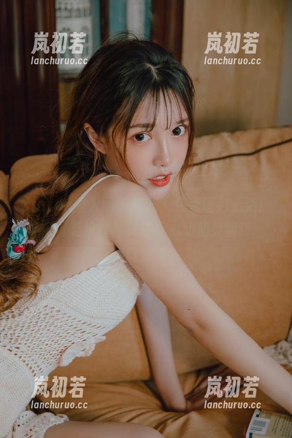 Xiuren秀人网 - 咳咳，免费图包上架！可可芝清纯写真让你心动加笑翻！
