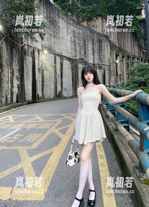 Xiuren秀人网-唐安琪 Xiuren秀人网 - 唐安琪独特的办公室职员风格,高清图库中尽情展现个性与职业魅力