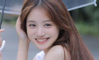 Xiuren秀人网 – 不可错过！夏晓Maggy圣诞写真全集在线下载，开启你的美丽圣诞旅程！